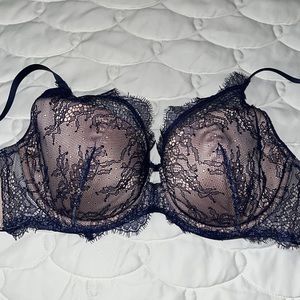 Victoria Secret Bra 32DD